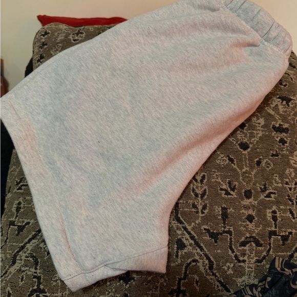 Essentials Fear of God Small Gray Men's Shorts Like New. Pristine condition - Picture 4 of 7